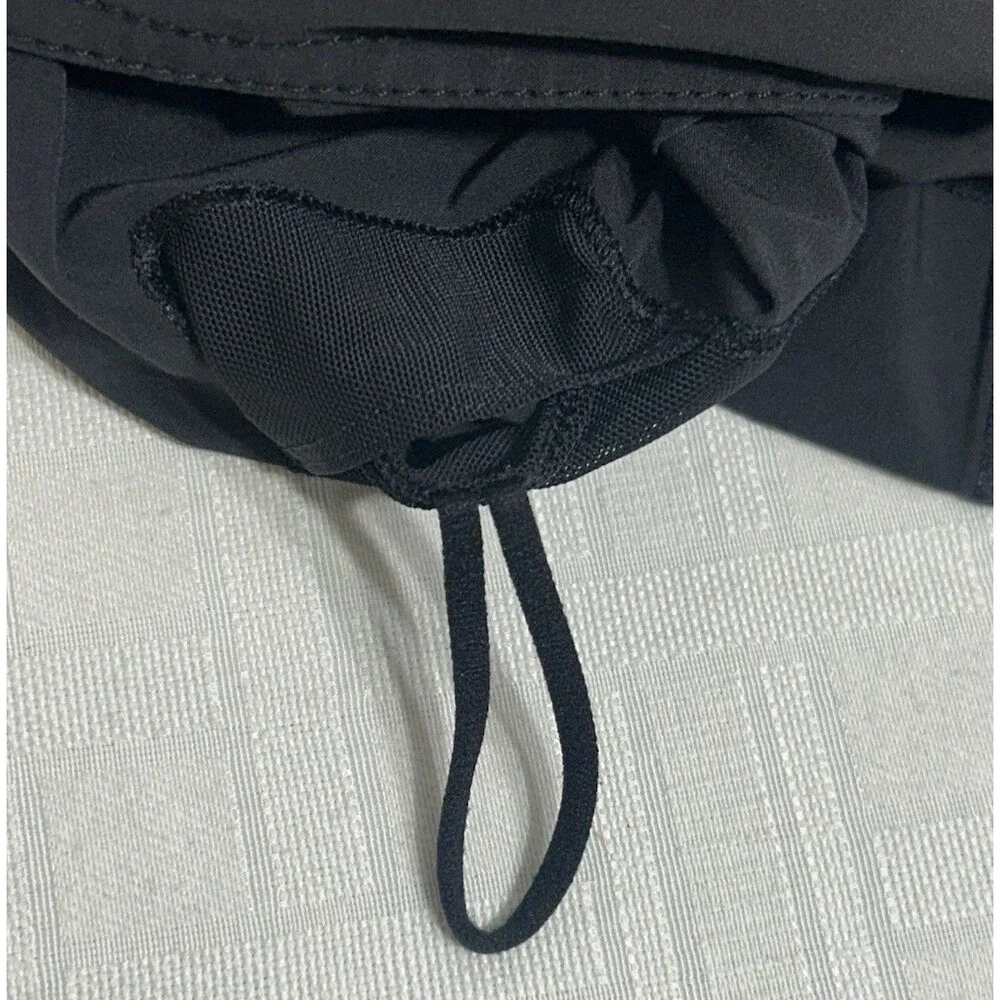 EUC! LULULEMON Sz. XL  Men Linerless 10